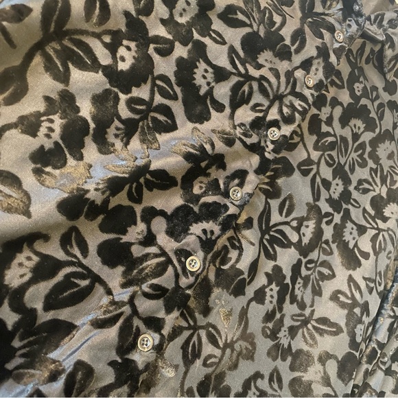 PSC Pressed Velvet Flowers Ling Sleeve Blouse - Picture 6 of 7